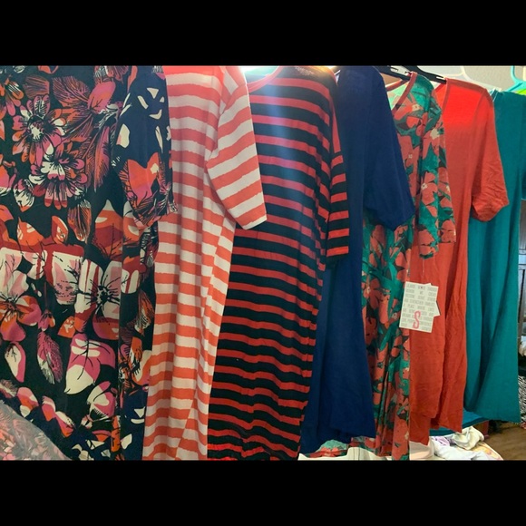 **Lula Roe Lot** - Picture 3 of 4